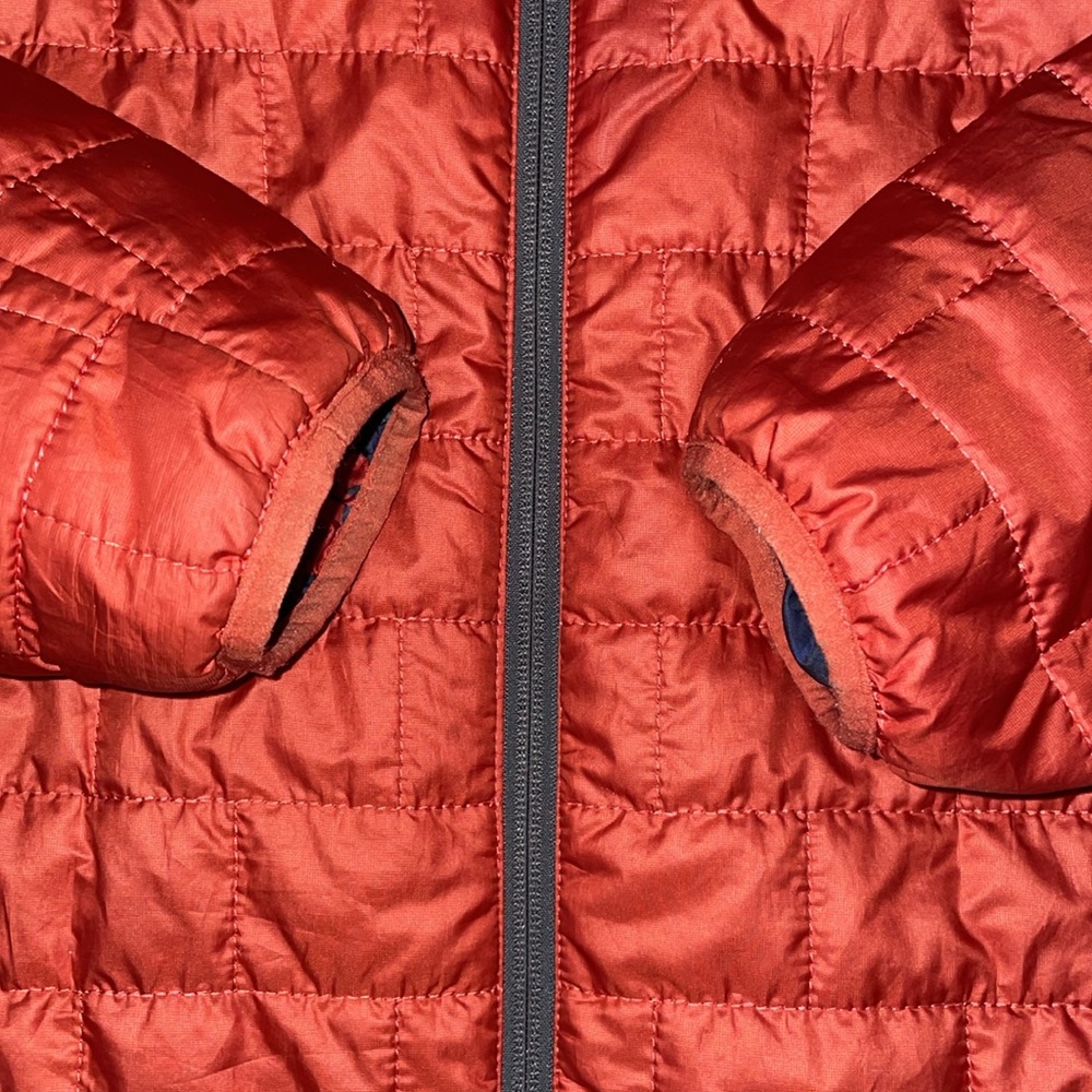 Mens Patagonia light weight jacket - Picture 5 of 8